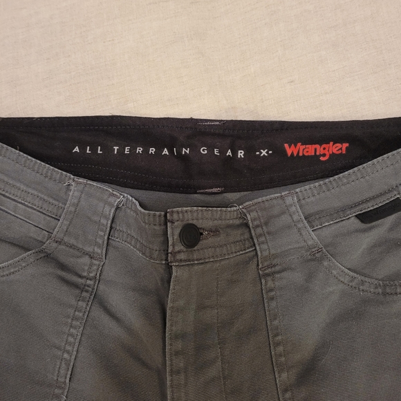 WRANGLER All terrain gear pants - Picture 1 of 6